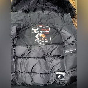 Womens Moose Knuckle Coat size Small